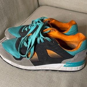 West NYC x saucony men’s sneakers size 10.5